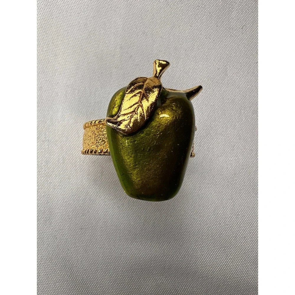 Set of 4 Vintage Green Apple Enamel Gold Tone Napkin Rings Fall Table Decor